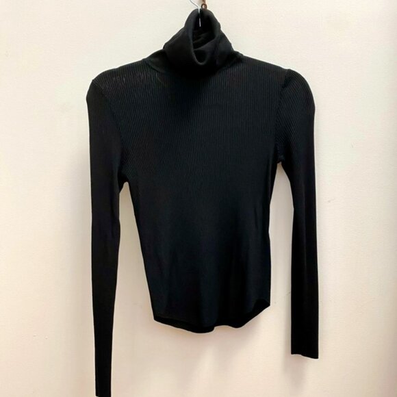 Zara: Extra Thin Turtleneck - Picture 2 of 5